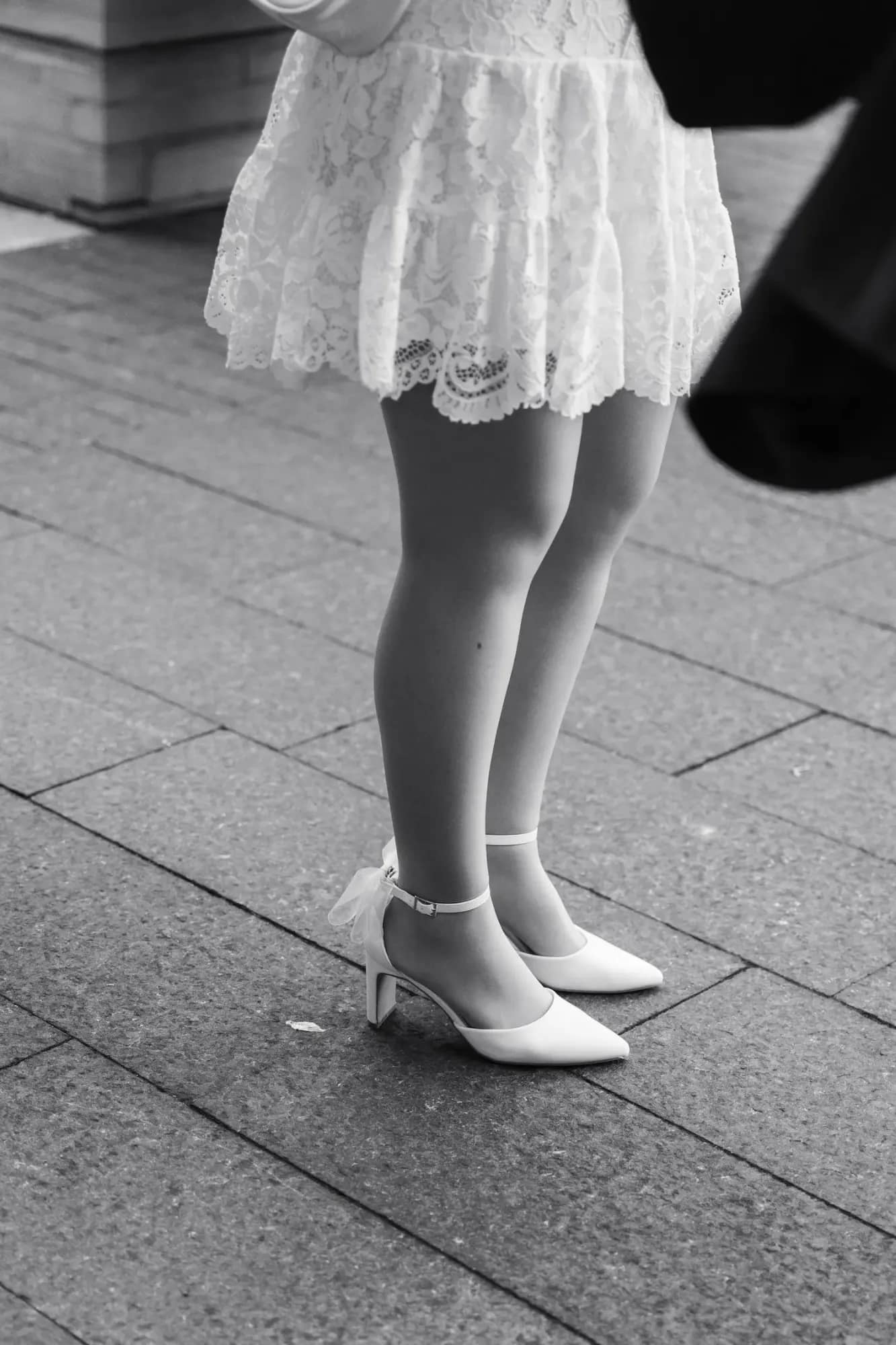 Toronto wedding photographer — City Hall Charm 16