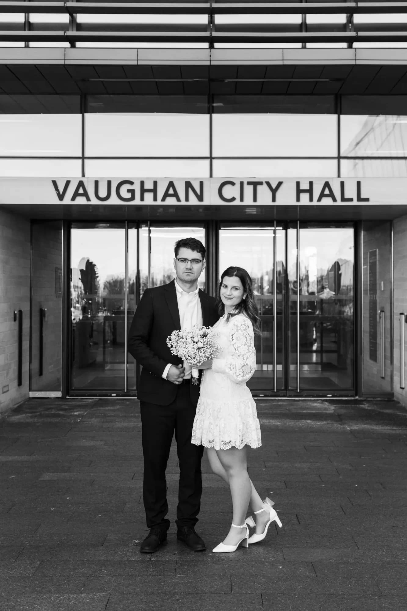 Toronto wedding photographer — City Hall Charm 19