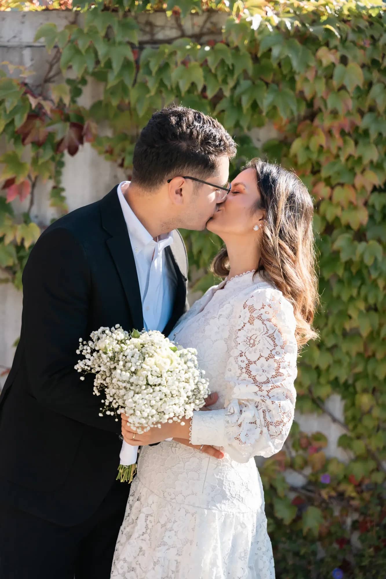 Toronto wedding photographer — City Hall Charm 5