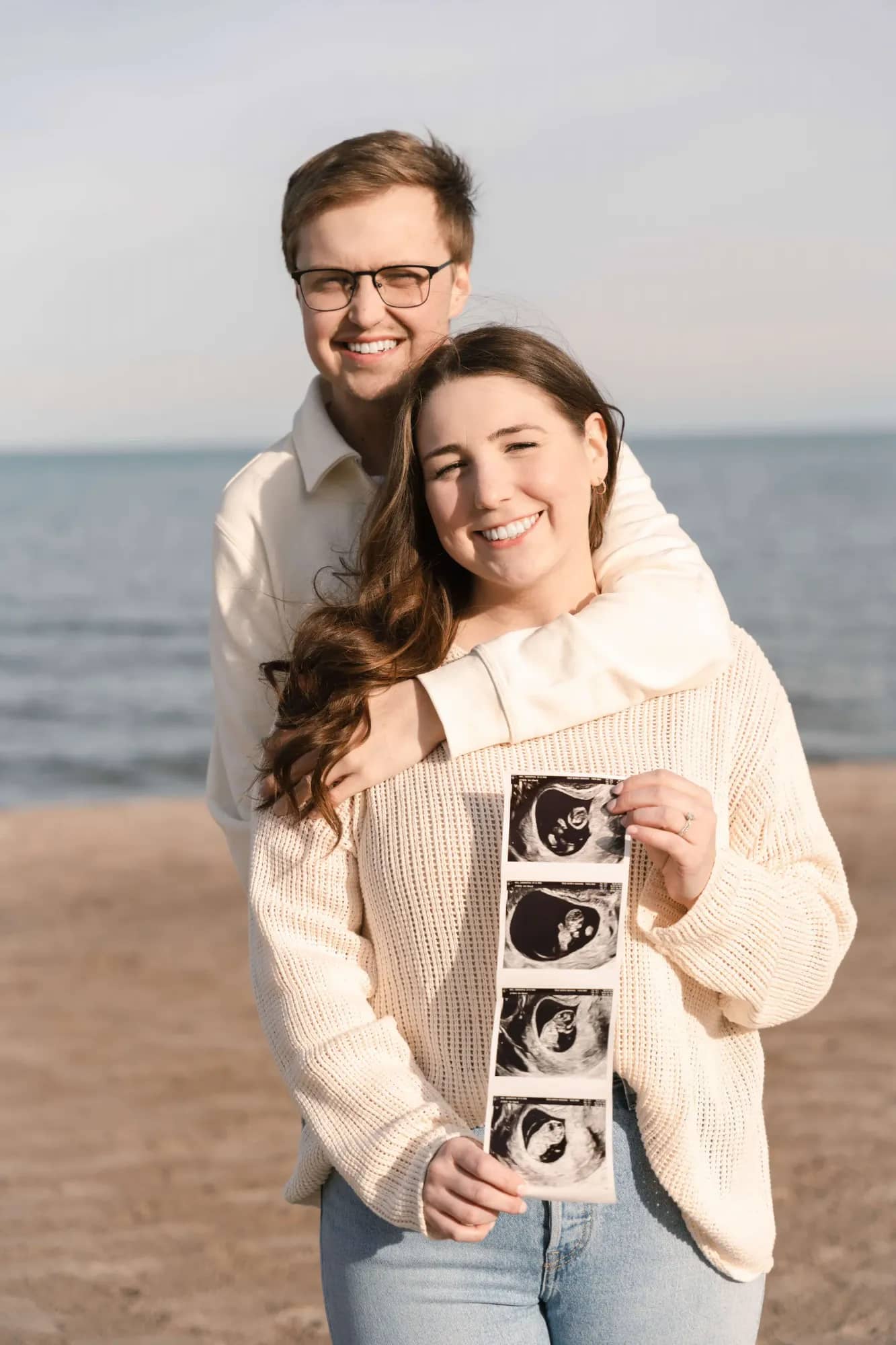 Toronto maternity photographer — Sand & Sea 4